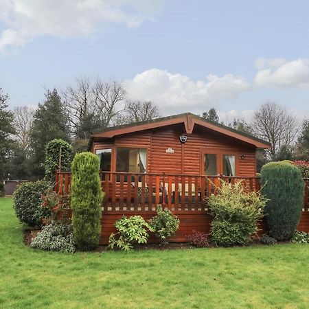 3 The Fairway Villa Котингам Екстериор снимка